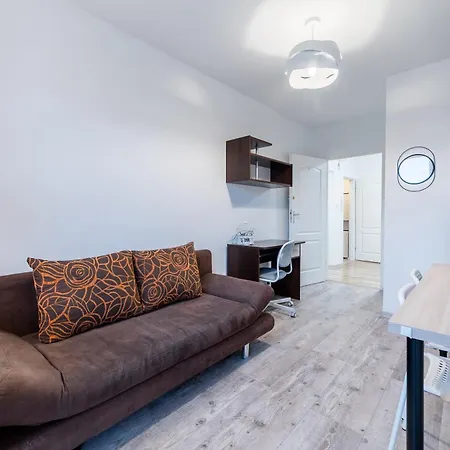 Grunwald Spacious By Bookinghost