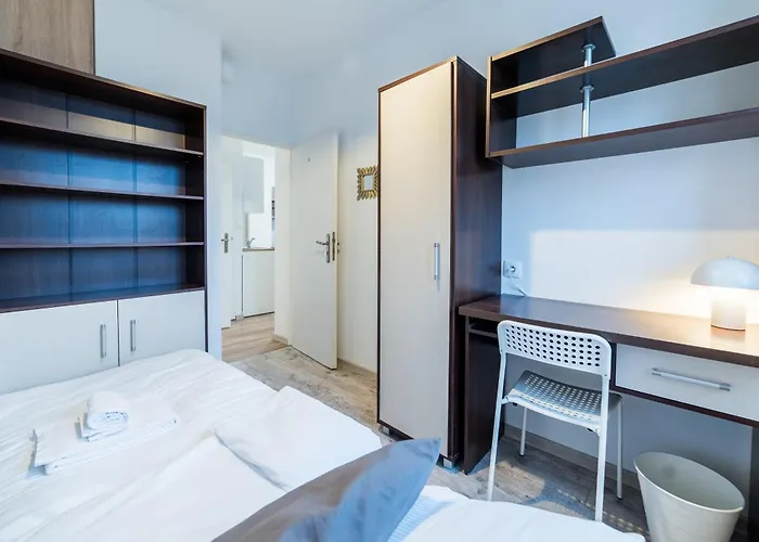 Grunwald Spacious By Bookinghost * פוזנן