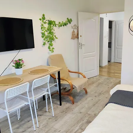 Grunwald Spacious By Bookinghost *